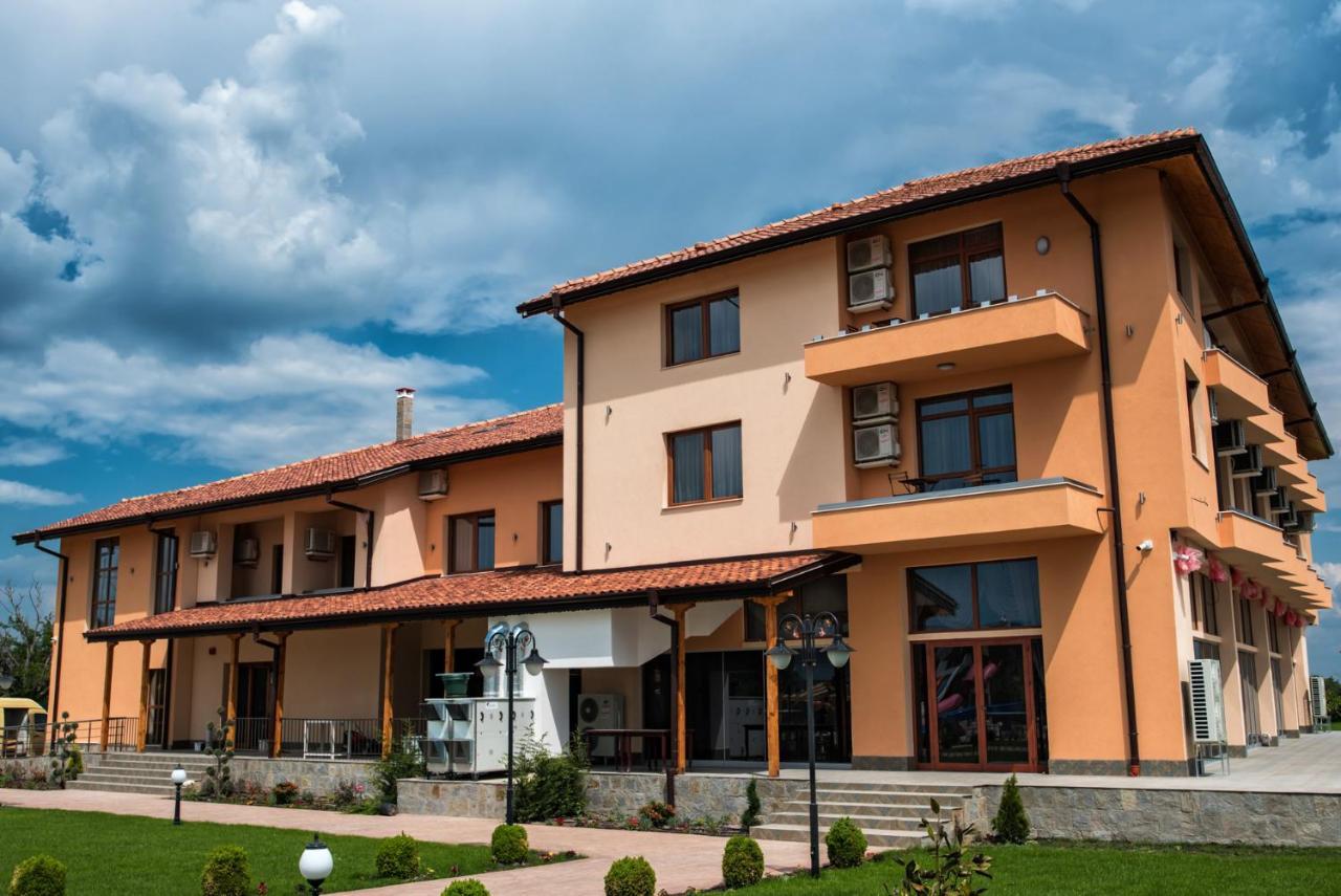 Motel Spa Kompleks Raiski Kat Dimitrowgrad Zewnętrze zdjęcie